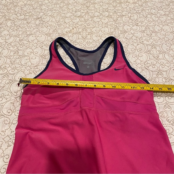 Nike Dri-Fit Women’s Workout Tank Top - Picture 4 of 7
